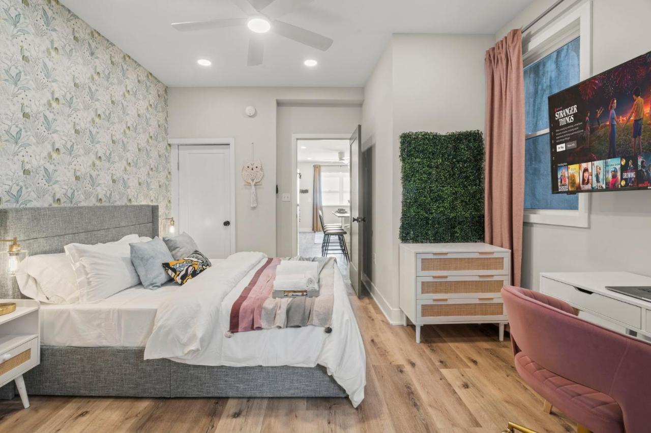 Passyunk Square Spacious 1 Bedroom Oasis- Huge Deck فيلادلفيا المظهر الخارجي الصورة