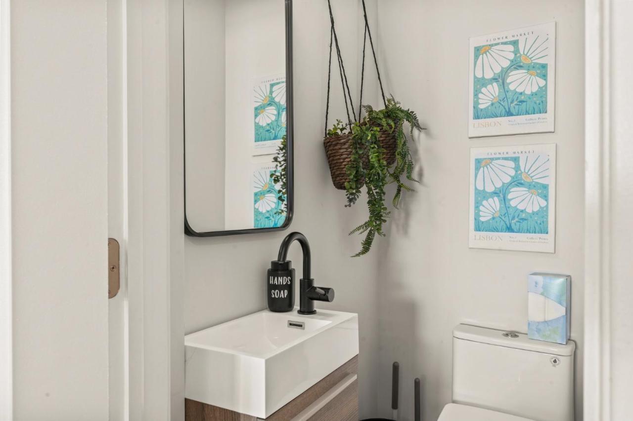 Passyunk Square Spacious 1 Bedroom Oasis- Huge Deck فيلادلفيا المظهر الخارجي الصورة